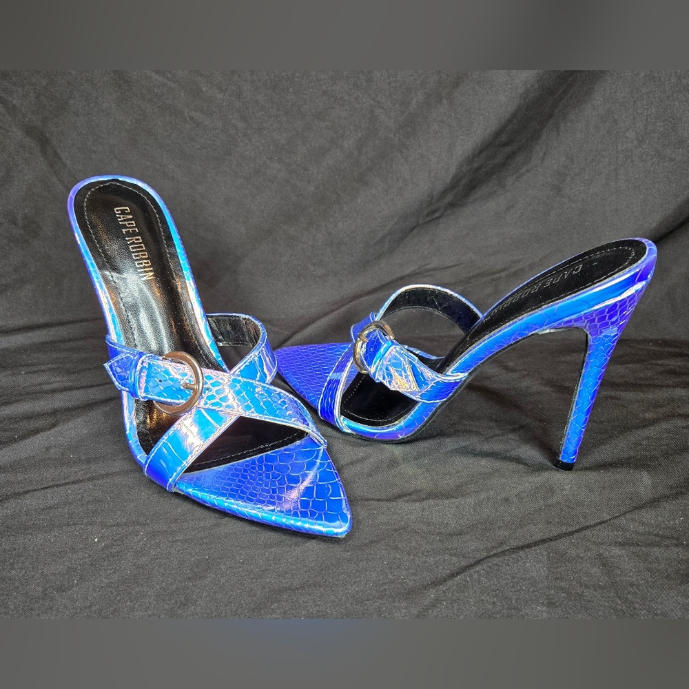 *NEW* Cape Robbin Iridescent Blue Heels